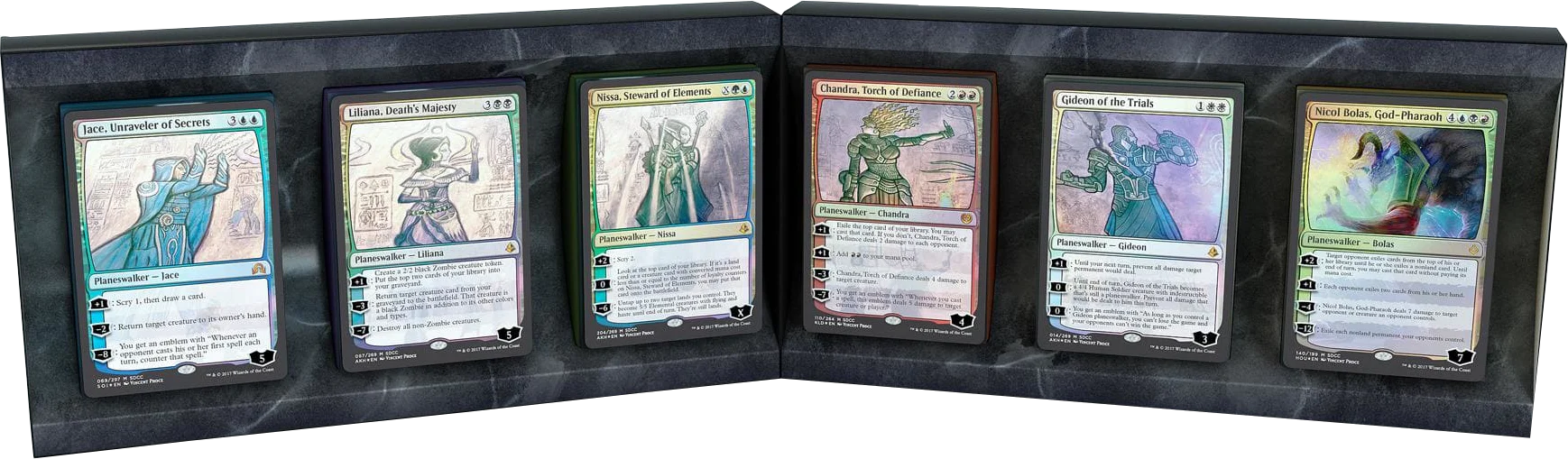 San Diego Comic-Con 2017 - Planeswalker Box Set - Image 2